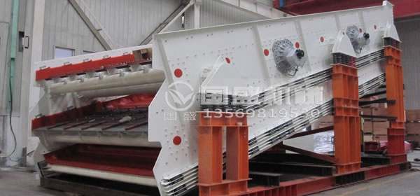 振動(dòng)篩選機(jī)圖片 振動(dòng)篩選機(jī)圖片